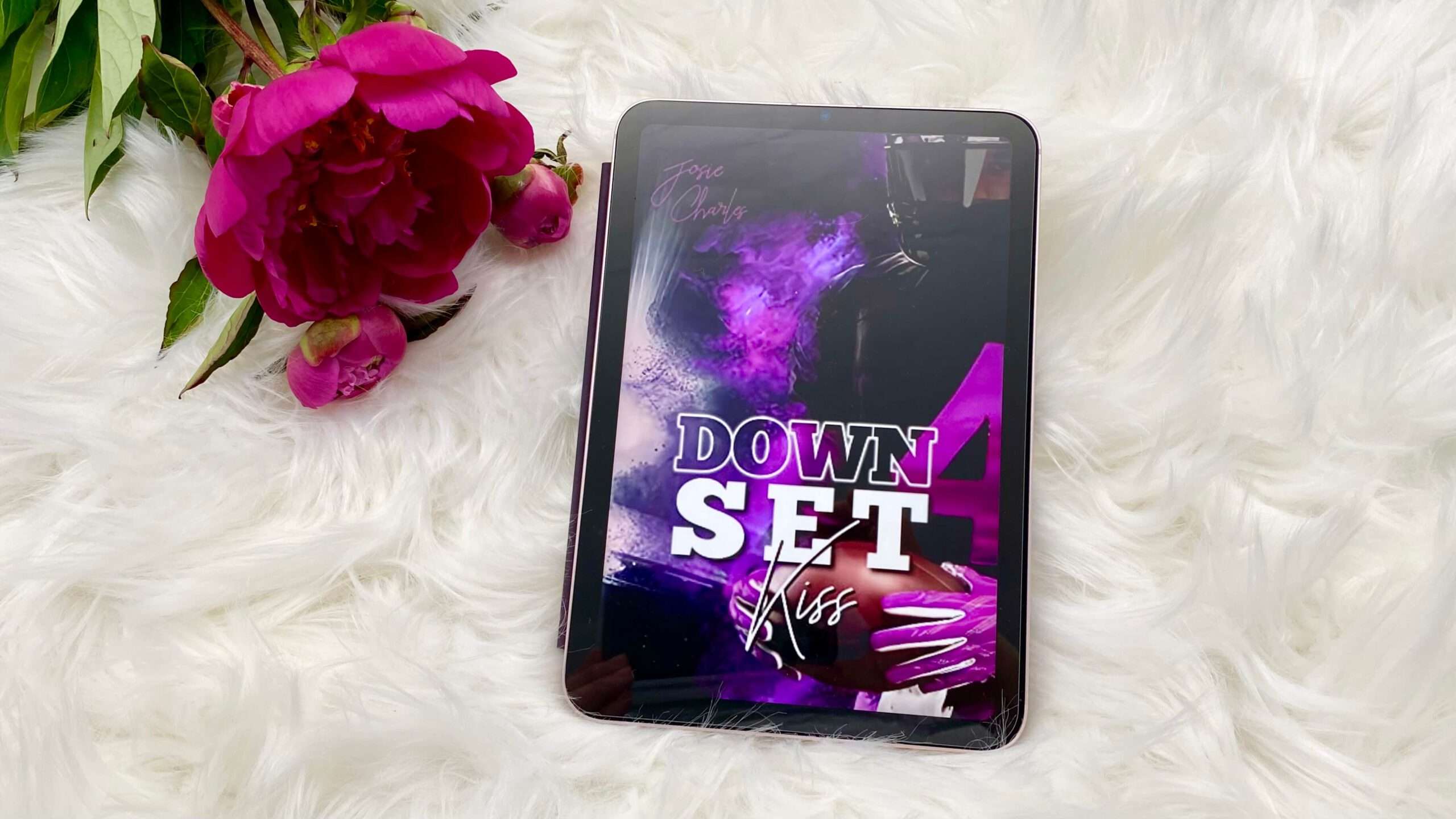 Read more about the article „DOWN, SET, KISS“ von Josie Charles