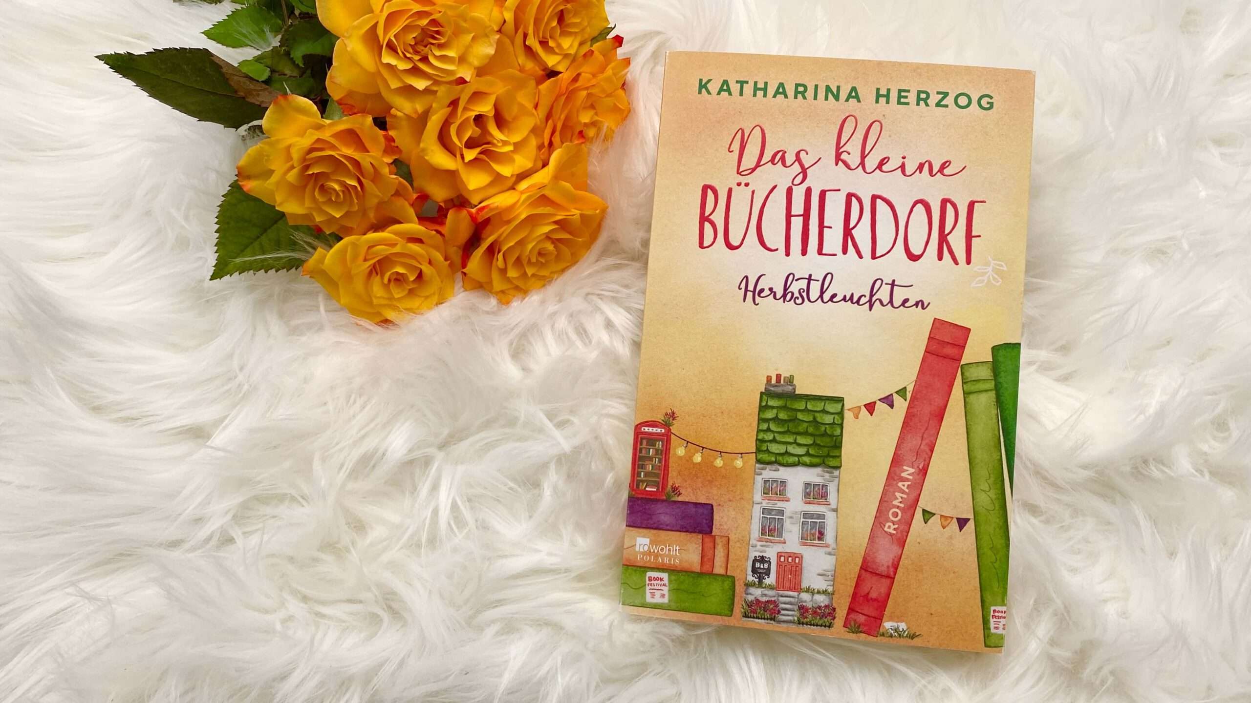 Read more about the article „Das kleine Bücherdorf – Herbstleuchten“ von Katharina Herzog